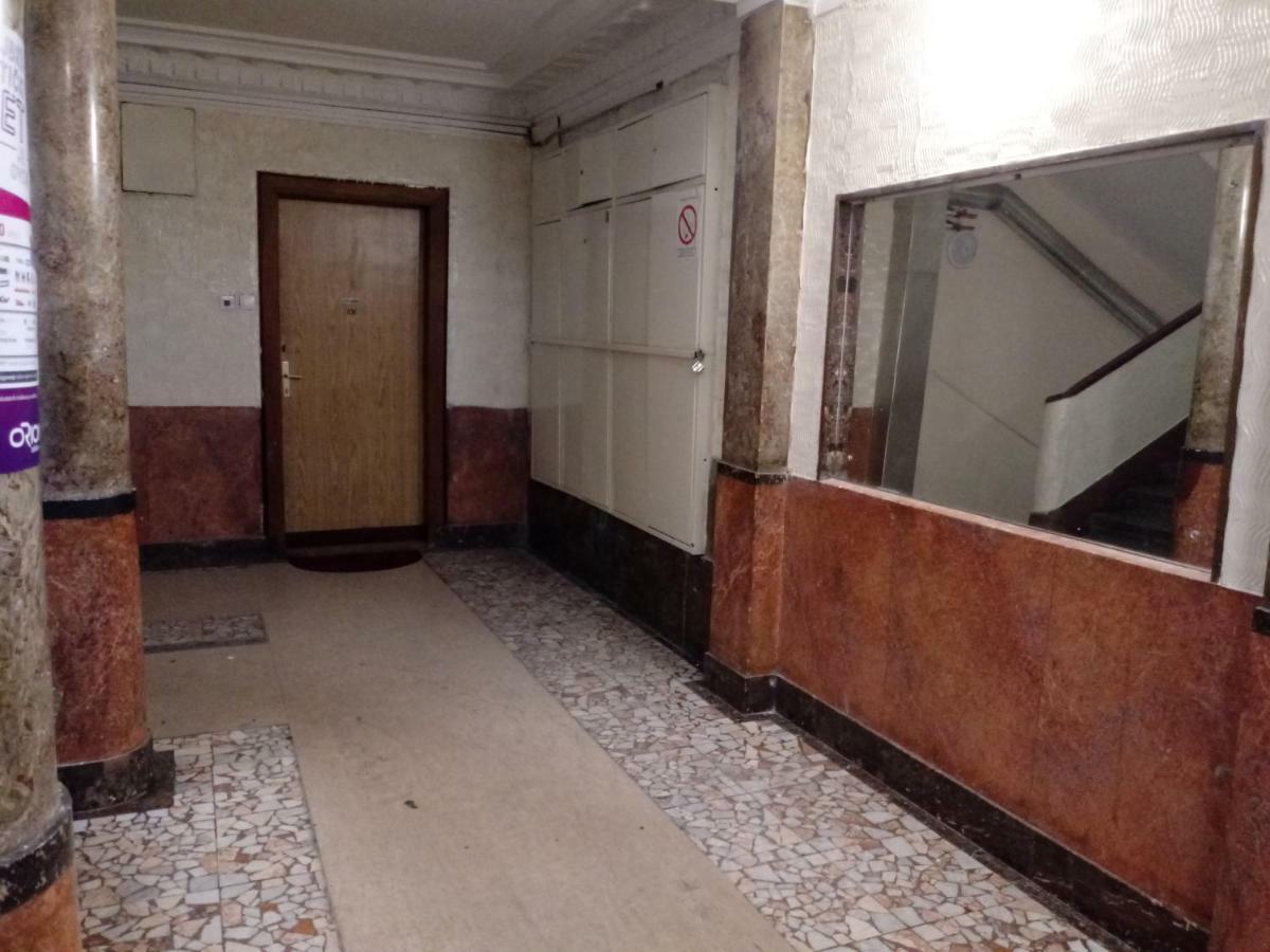 Slavija Square Apartment Beograd Bagian luar foto