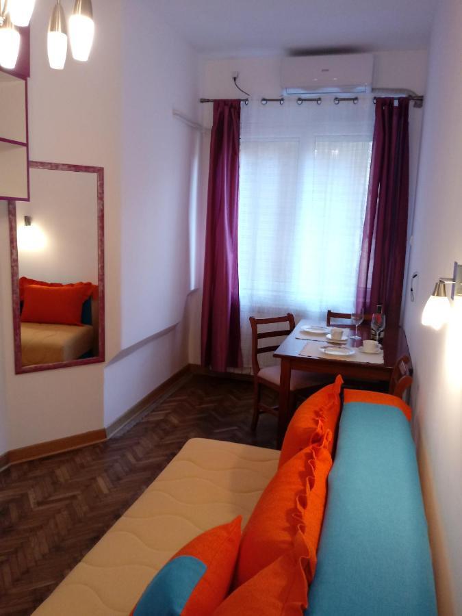 Slavija Square Apartment Beograd Bagian luar foto